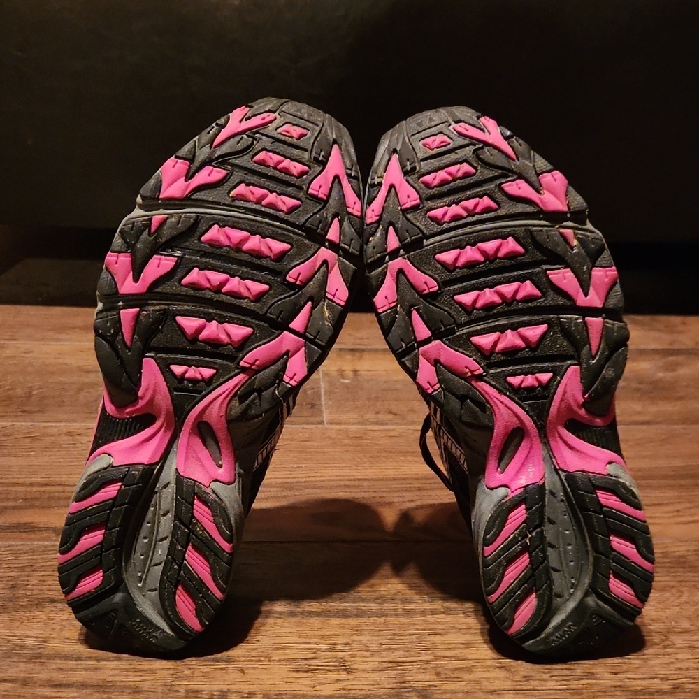 Women's Asics Black and Pink Running Shoes - Picture 5 of 8